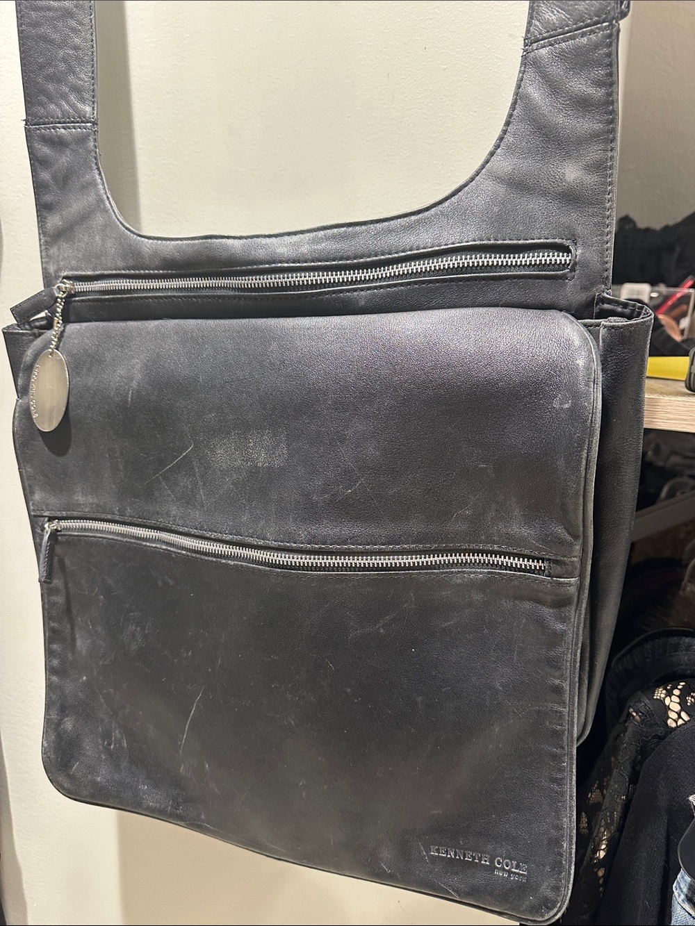 Kenneth Cole Black Leather Messenger Crossbody Bag